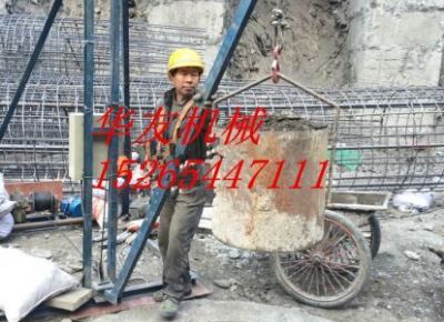 點擊查看詳細(xì)信息<br>標(biāo)題：華友機(jī)械建筑 挖樁 打井用小吊機(jī) 閱讀次數(shù)：7006