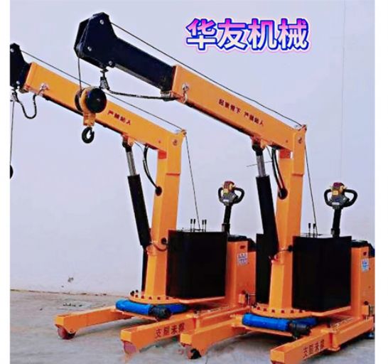 點(diǎn)擊查看詳細(xì)信息<br>標(biāo)題：移動(dòng)式小吊機(jī)(室內(nèi)外通用) 閱讀次數(shù)：2386